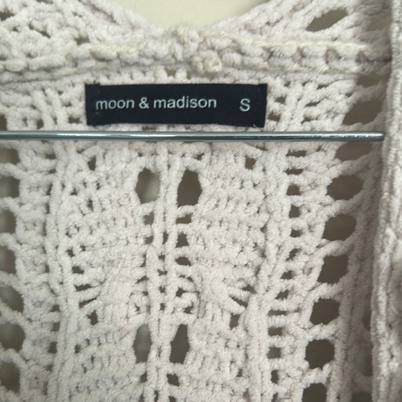 Moon & Madison White Long Open Knit Cardigan - Picture 5 of 7